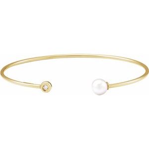 14K Yellow Gold Pearl 6Mm G-H I1 Cultured Freshwater Pearl And Natural Diamond Cuff Bracelet, Length: 7 In
