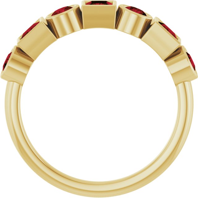 14K Yellow Gold Round 3 Mm Polished Mozambique Garnet Stackable Bezel Set Ring, Size 7