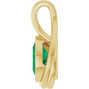 14K Yellow Gold Oval 9 X 7 Mm Lab Grown Emerald Pendant