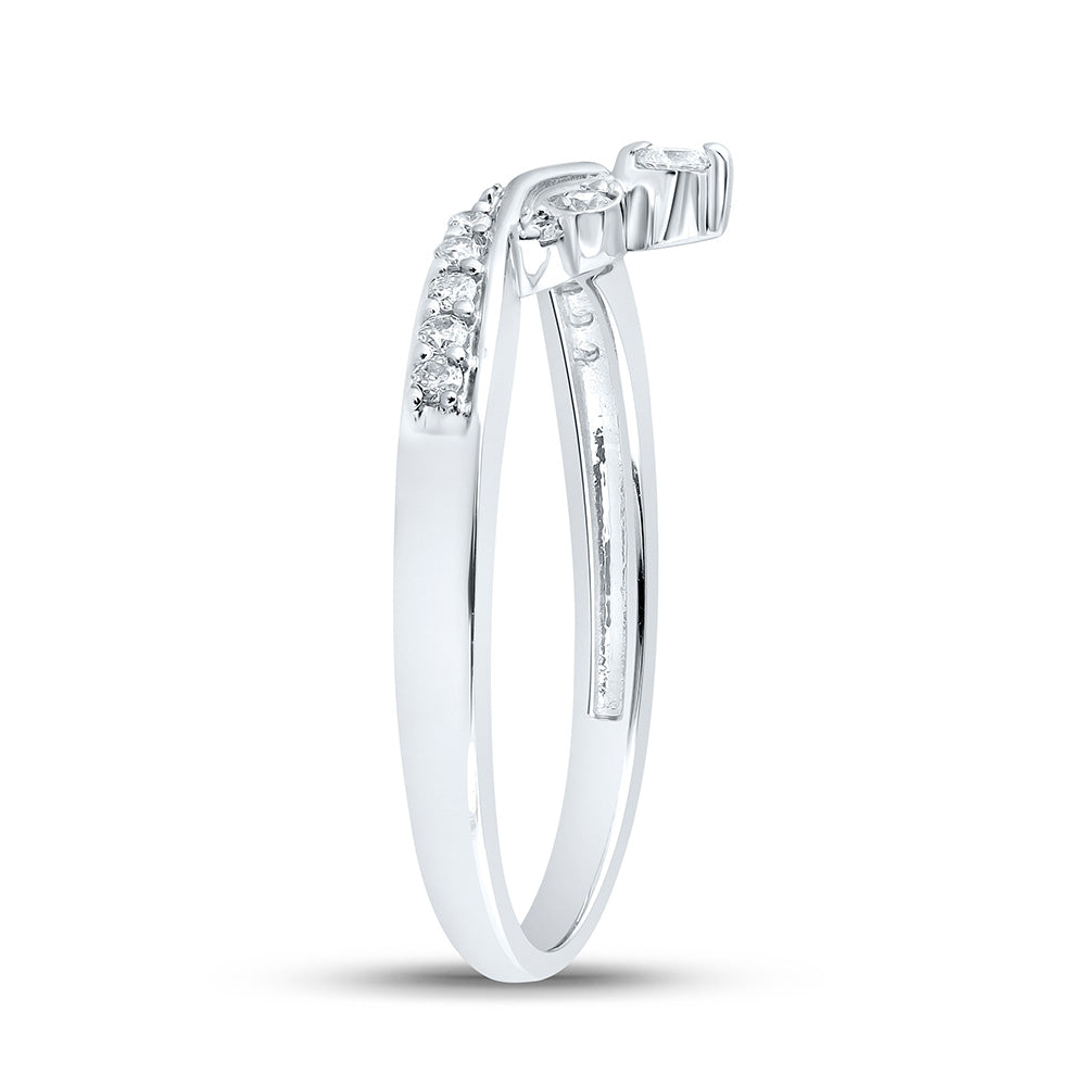 10K White Gold Womens Round Diamond Chevron Band Ring 1/8 Cttw, Womens Size: 5-10