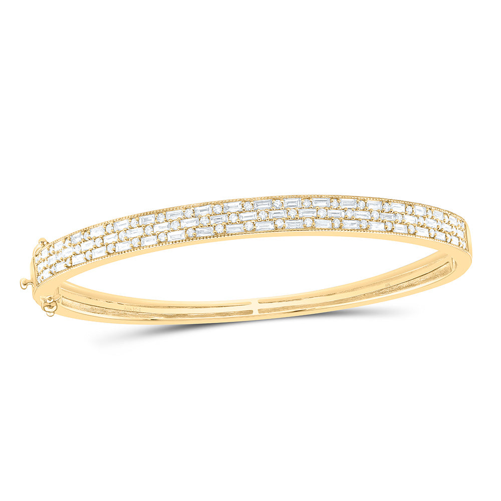 18K Yellow Or White Gold 2 1/2Cttw Natural Diamond Ana M Elite Fashion Bangle (65X55Mm)