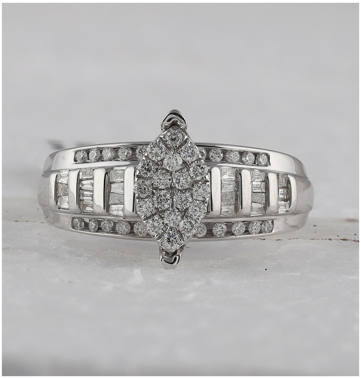 Sterling Silver Round Diamond Oval Cluster Bridal Wedding Engagement Ring 1/2 Cttw, Womens Size: 5-10