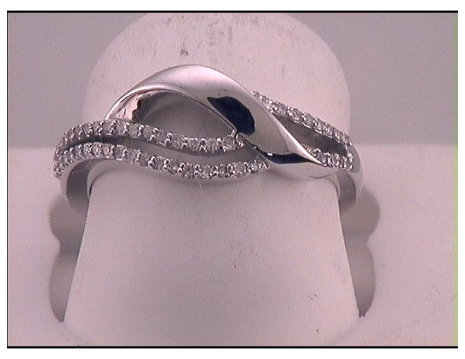 10kt White Gold 1/6ctw Diamond Gift Ring