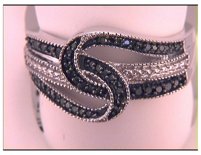 10kt White Gold 1/4ctw Diamond Fashion Ring