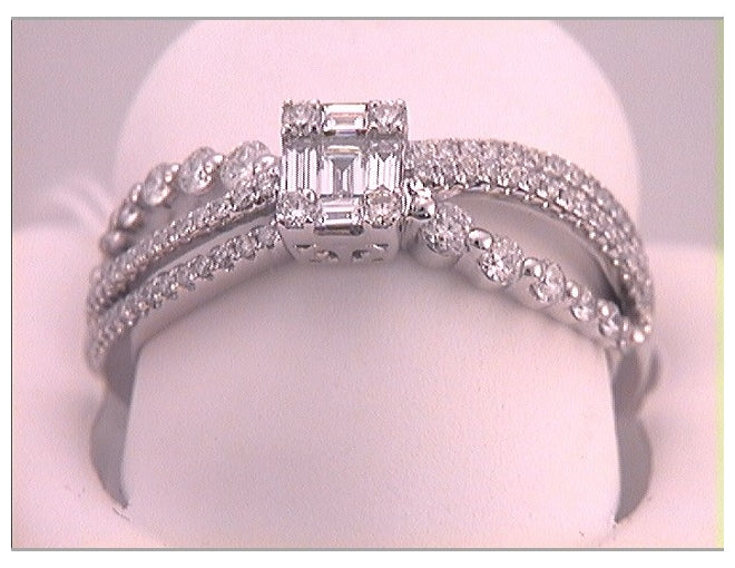 18kt White Gold 5/8ctw Diamond Diana Ring