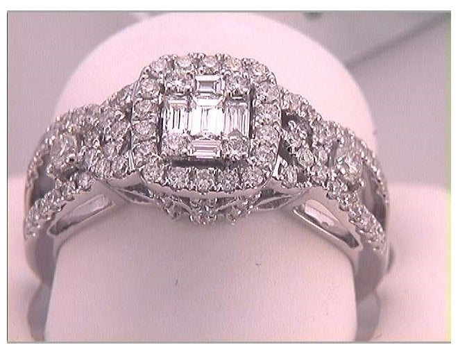 18kt White Gold 1 Cttw Diamond Cluster Bridal Ring