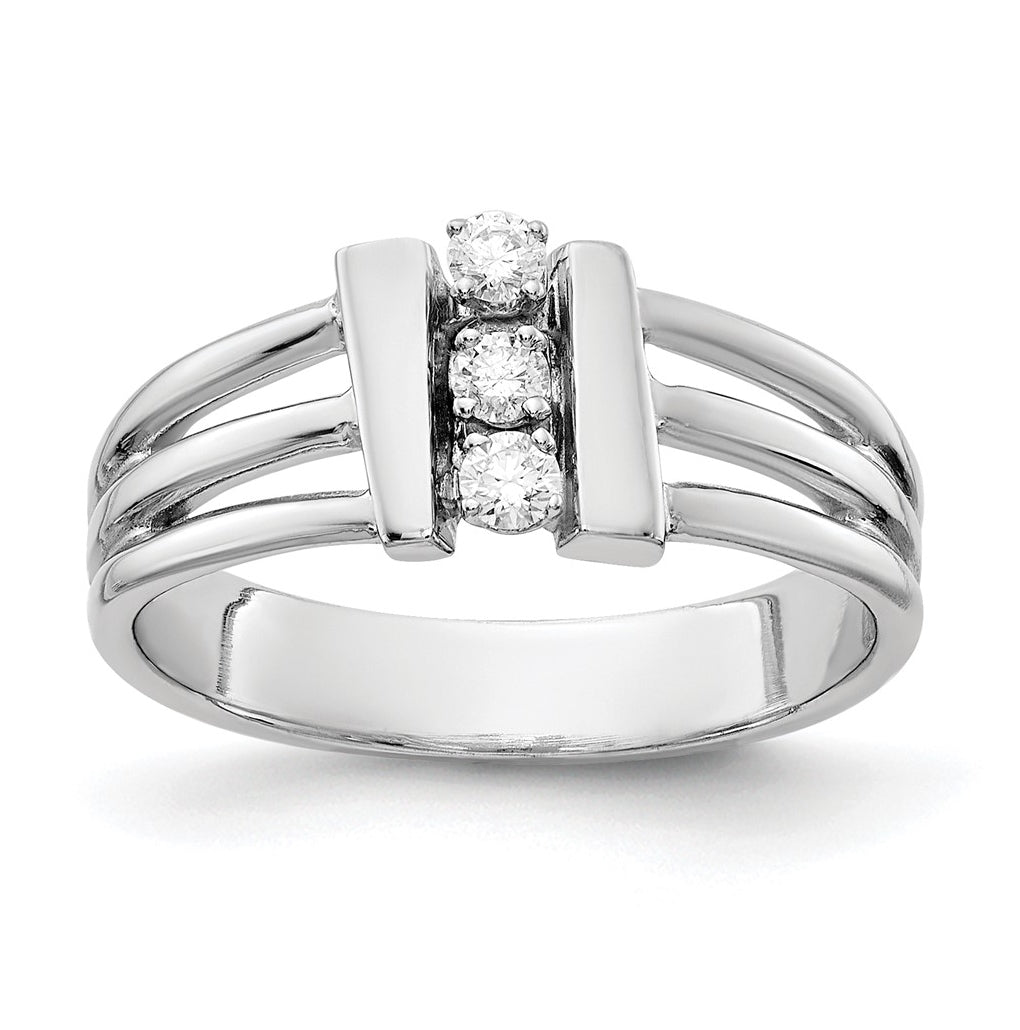 14k White Gold VS Diamond ring
