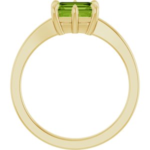 14K Yellow Gold  Emerald 7 X 5 Mm Polished Natural Peridot Solitaire Ring Size 7