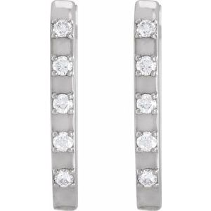 14K White Gold 17.25 X 11 Mm 2 Mm Round 1.5Mm Pair Hinged Polished 1/8 Ctw Natural Diamond Hoop Earrings