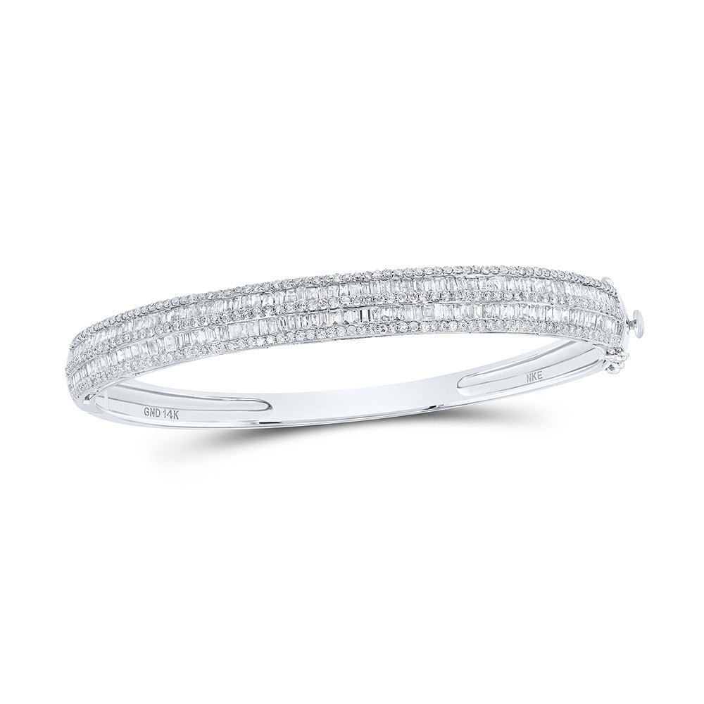 14K White Gold Womens Baguette Diamond Bangle Bracelet 3-5/8 Cttw
