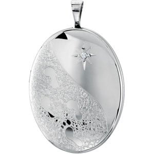 Sterling Silver Round 1.5Mm H-I I2-I3 Natural Diamond Oval Footprints Locket