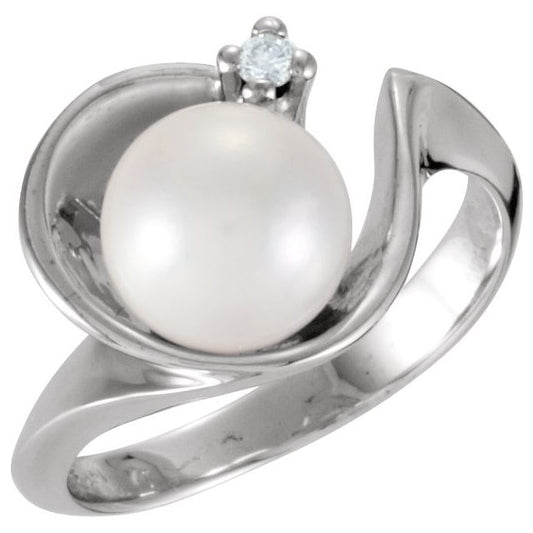 14K White Gold 8 Mm Polished Cultured White Akoya Pearl And .03 Ct Natural Diamond Ring, Size 6