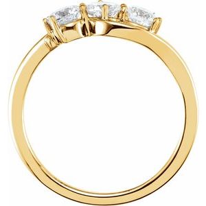 14K Yellow Gold Round 4.1 Mm Polished 3/4Ctw Lab-Grown Diamond 3 Stone Ring Size 7