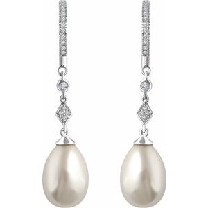 14K White Gold Pearl 12 X 8 Mm Cultured White Freshwater Pearl And 1/6 Ctw Natural Diamond Earrings