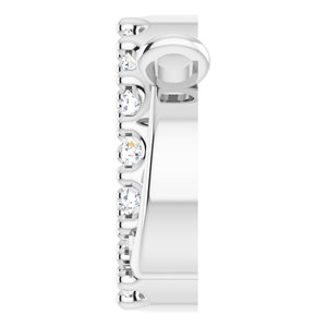 14K White Gold Round G-H I1 .05 Ctw Natural Diamond Interlocking Circle Necklace Center
