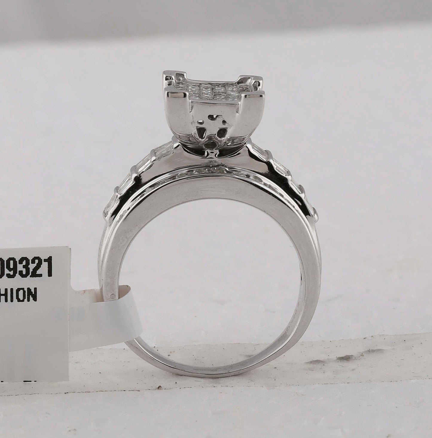 Sterling Silver 1 Cttw Diamond Fashion Ring Size 6