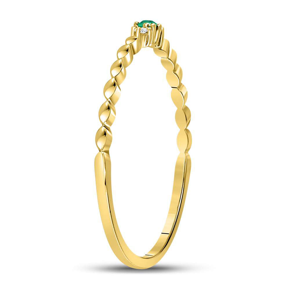 10K Yellow Gold Womens Round Emerald Solitaire Diamond-accent Stackable Ring .03 Cttw, Womens Size: 5-10