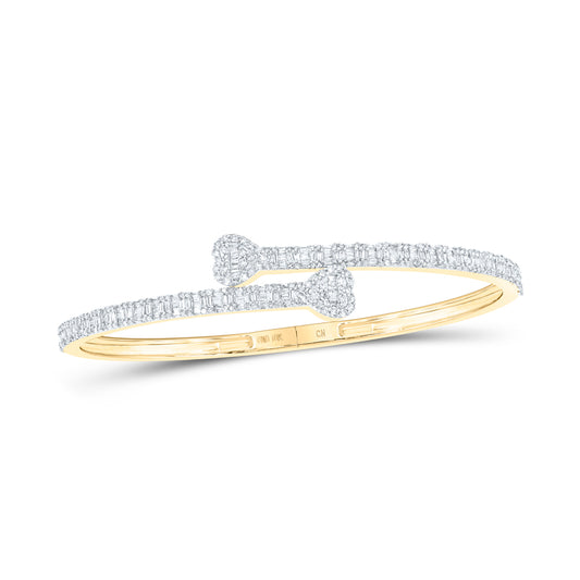 14kt Yellow Gold 1 1/2 Cttw Diamond (15.90mm) Heart Cuff Bangle