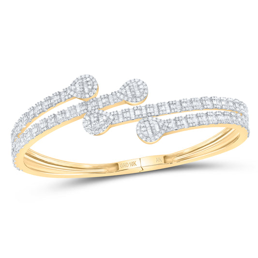 10kt Yellow Gold 3 1/3 Cttw Natural Diamond Cuff Ladies Pear Bangle (55x65 Mm)