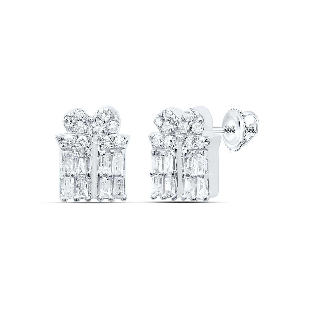 10kt White Gold 1/4 Cttw Natural Diamond Baguette Earring
