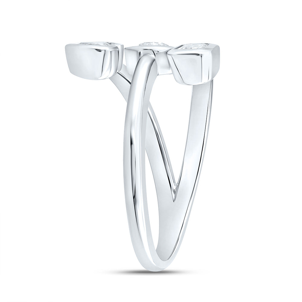 14K Yellow Or White Gold 5/8Cttw Natural Diamond I1 Ij 1/4Ct-Cht, 1/5Ct-Cem, 1/4Ct Center Round Fashion Heart Ring