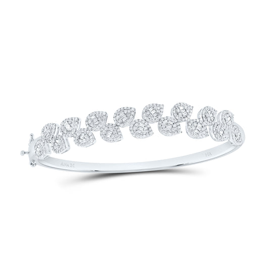 14K White Gold 1 3/4Cttw Natural Diamond Ana M Fashion Leaf Bangle (65X55Mm)