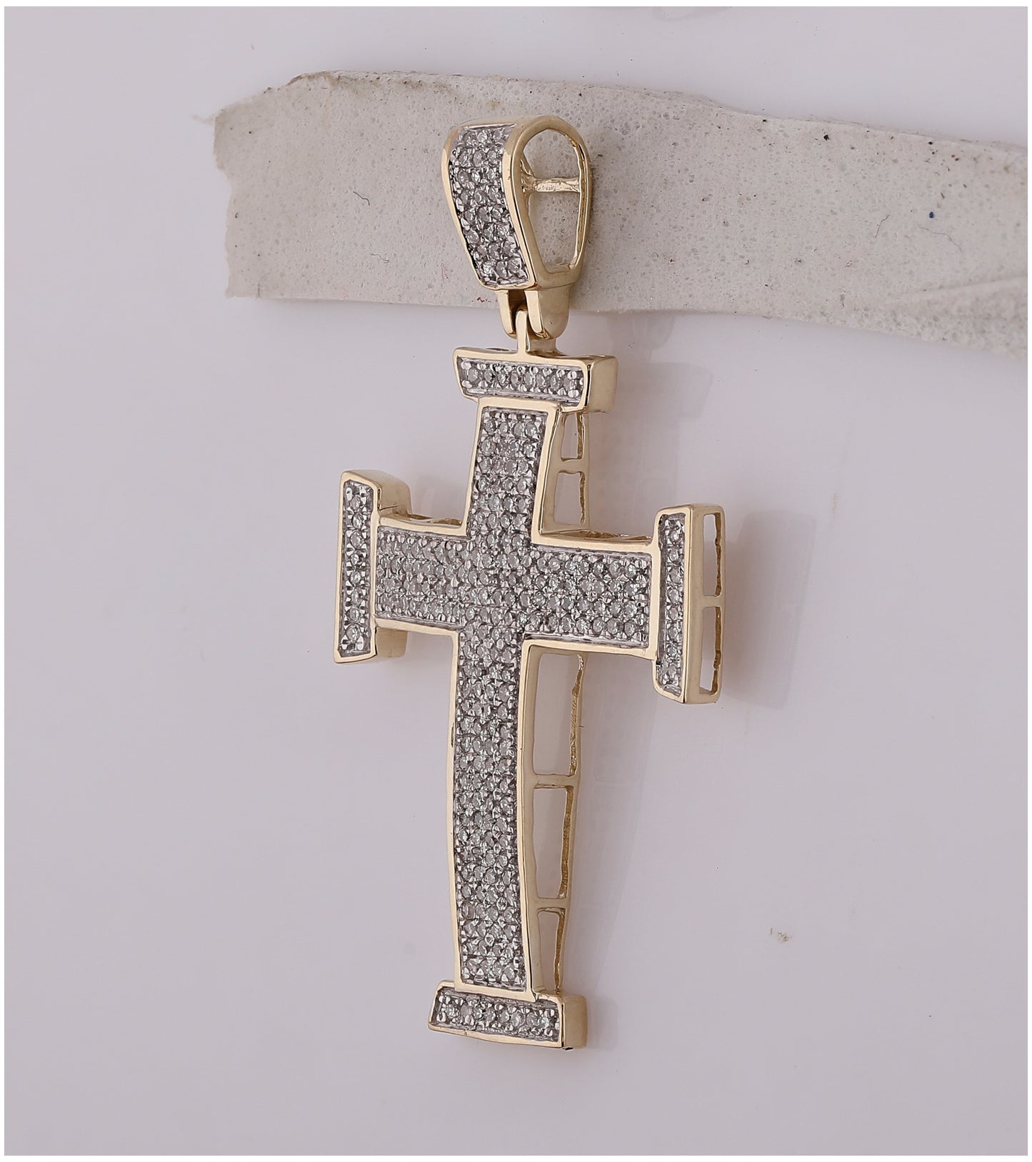 10K Yellow Gold Men's Round Dia. Cross Charm Pendant 3/4ctw