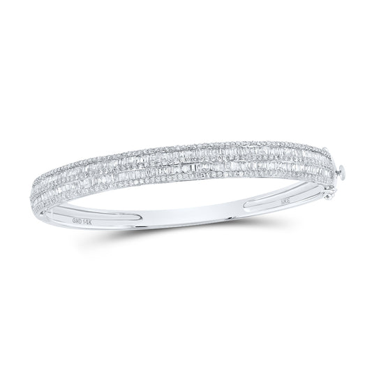 14K White Gold Womens Baguette Diamond Bangle Bracelet 3-5/8 Cttw