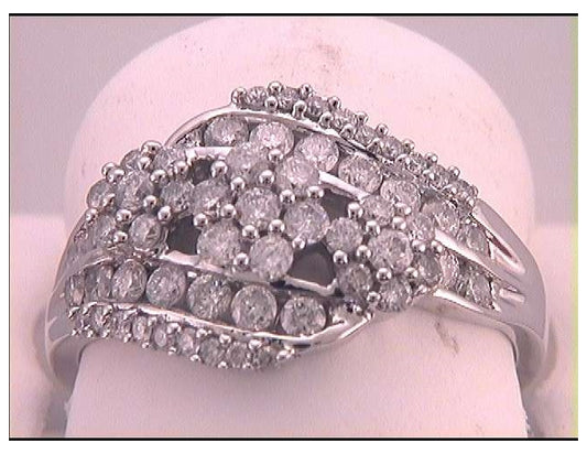 10kt White Gold 1 Ct Diamond Fashion Ring