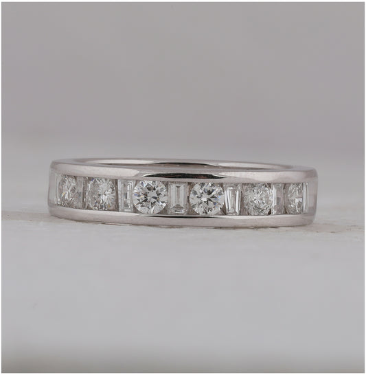 14K White Gold Womens Alternating Round Baguette Diamond Single Row Wedding Band 1 Cttw, Womens Size: 5-10