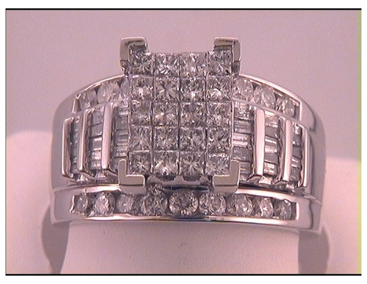 10kt White Gold 1 3/4ct Diamond Cindy Ring Size 6