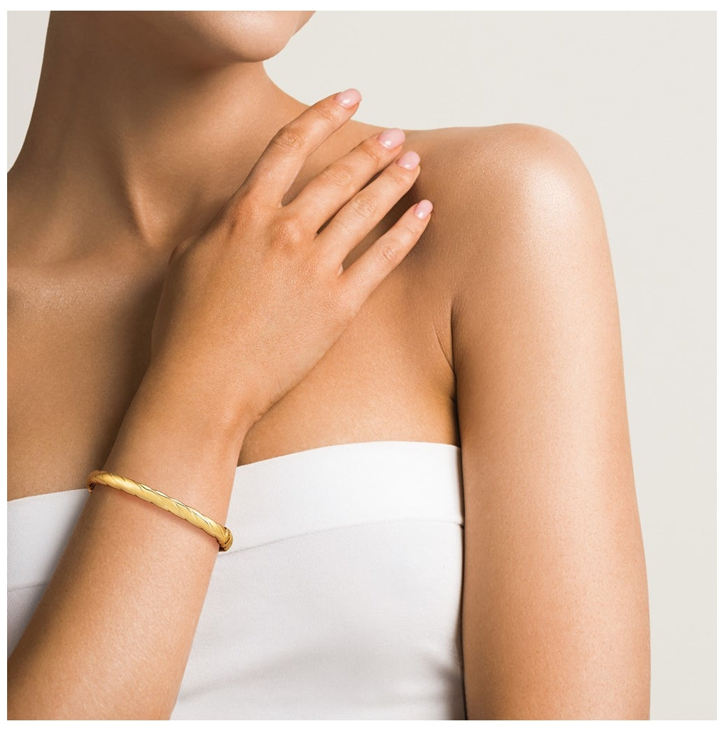 14k Yellow Gold Polished and Grooved Hinged Bangle