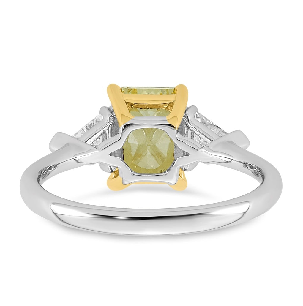 14k Two-Tone Gold 2 1/2ct Lab Grown Dia. Radiant VS+ Cert. Vivid Yellow & Trillion VS+