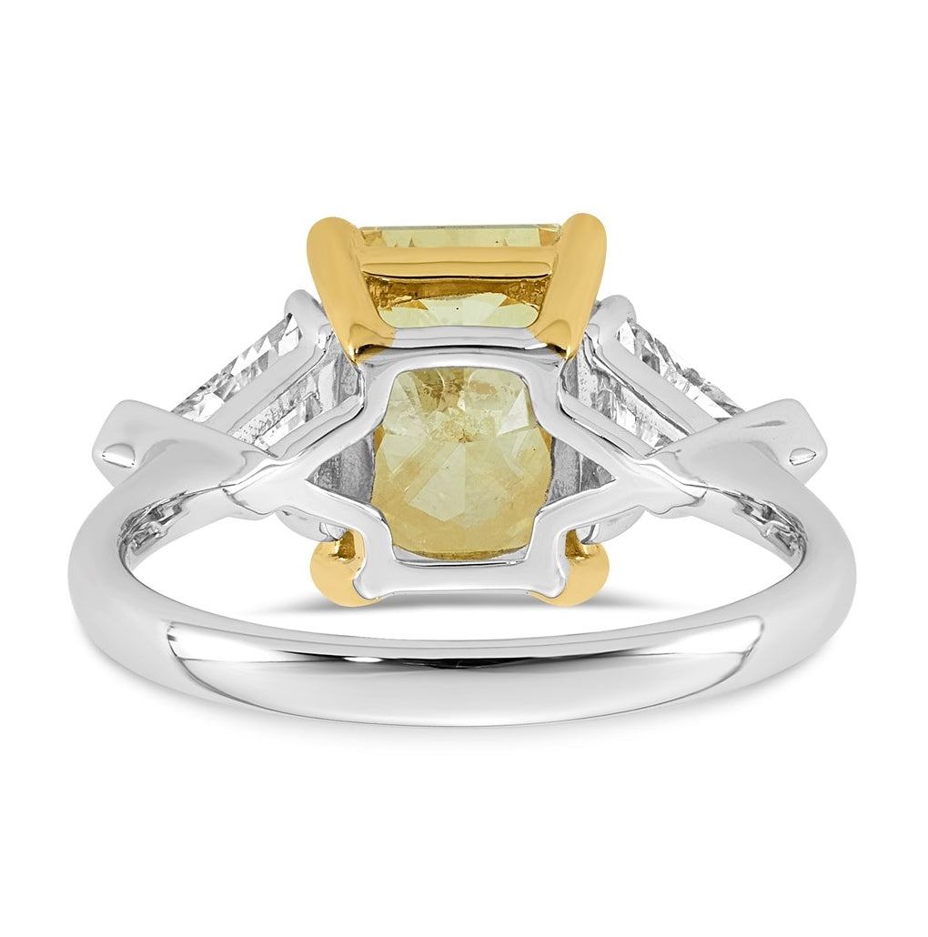 14k Two-Tone Gold 4 1/2ct Lab Grown Dia. Radiant VS+ Cert. Vivid Yellow & Trillion VS+