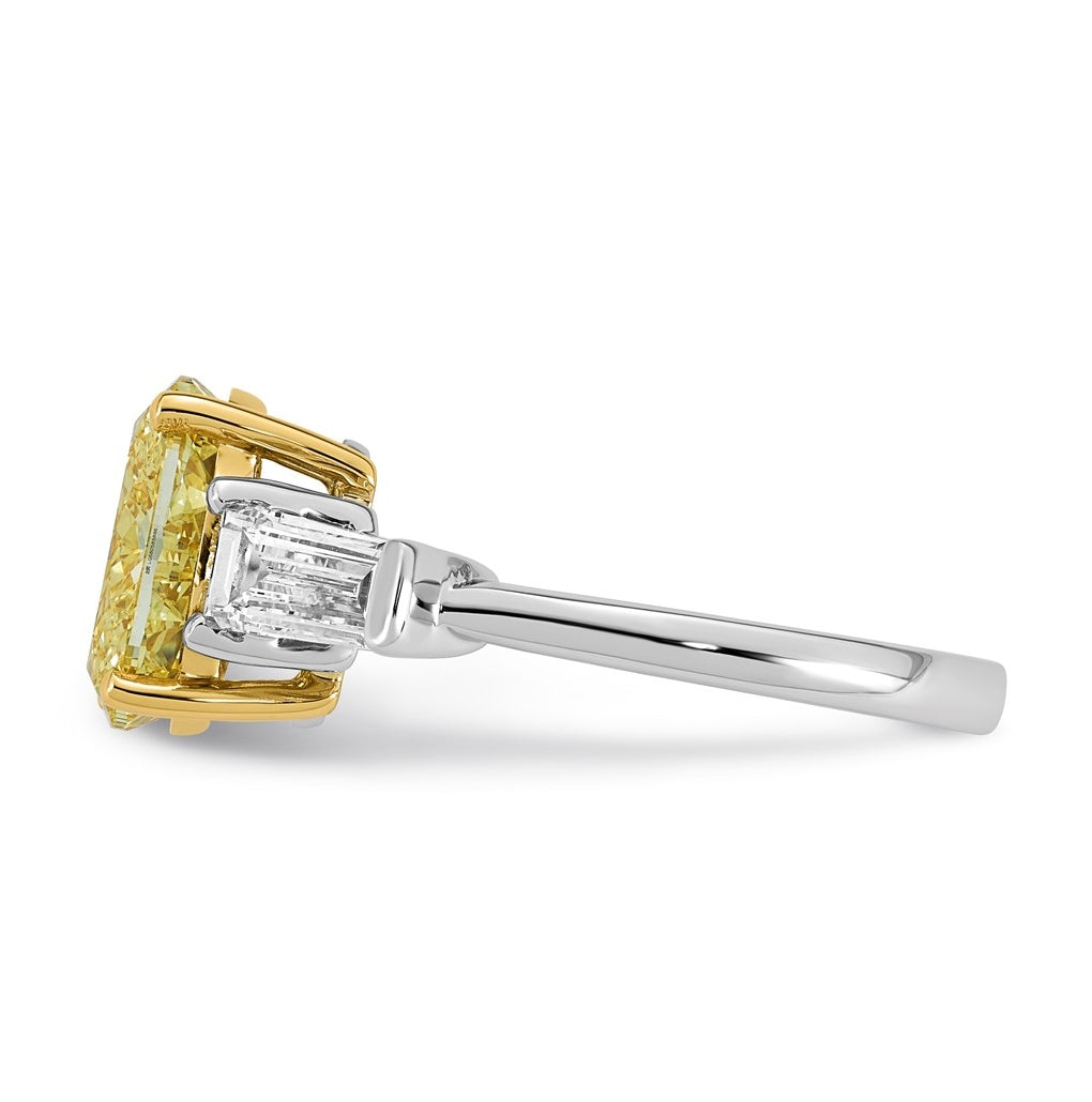 14k Two-Tone Gold 4 1/2ct Lab Grown Dia. Oval VS+ Cert. Vivid Yellow & Baguette VS+ F+