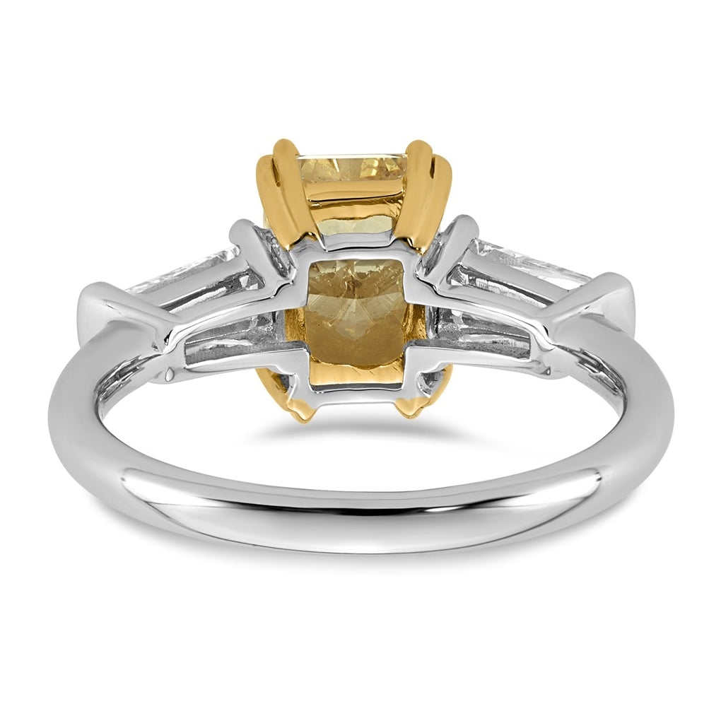 14k Two-Tone Gold 2 3/4ct Lab Grown Dia. Radiant VS+ Cert. Vivid Yellow & Baguette VS+