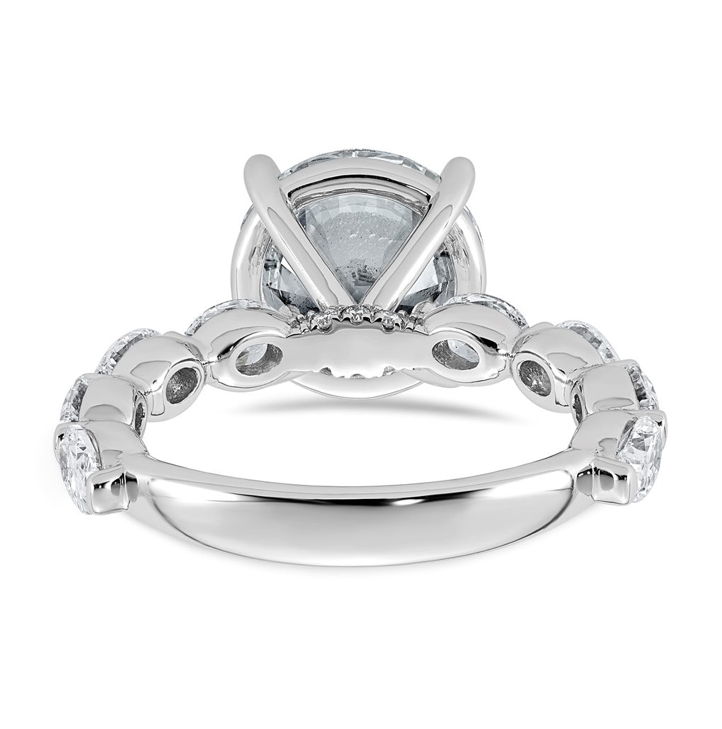 14K White Gold 5 1/2ct Certified Rd Ctr Lab Grown Diamond VS+ F+ w/ Oval Sides Comp. Eng.