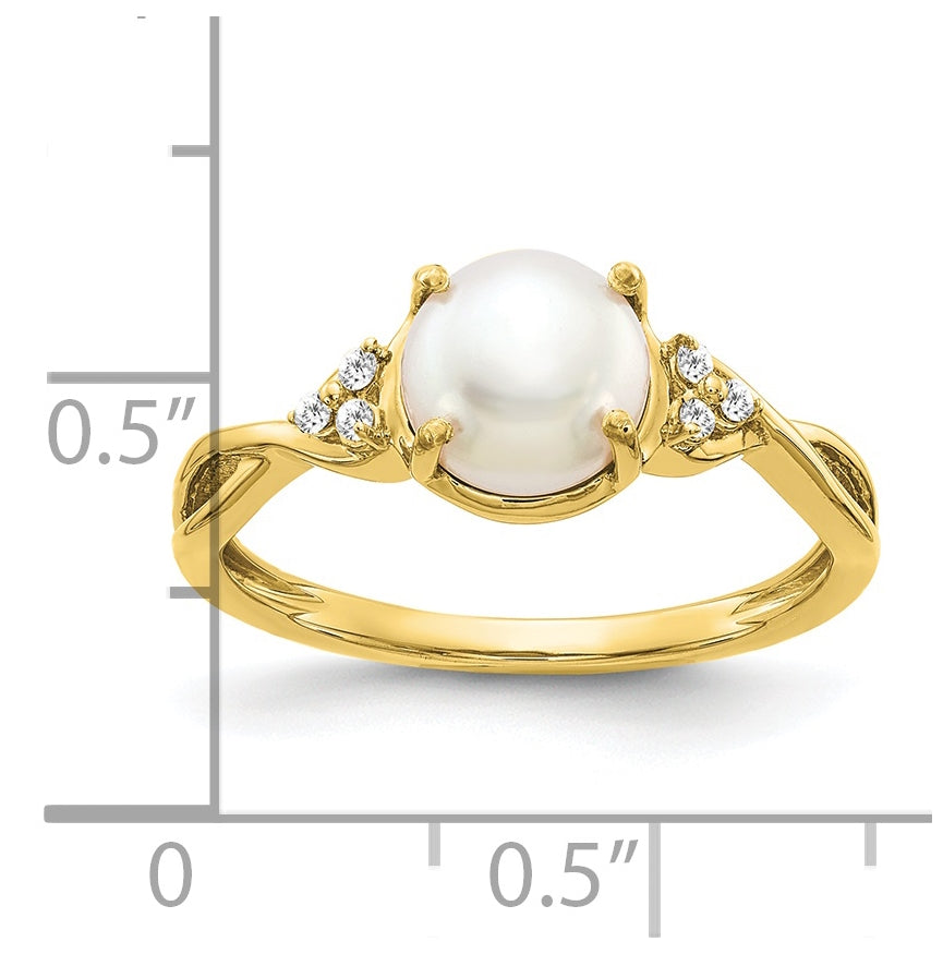 10K Yellow Gold FWC Pearl and Diamond Ring