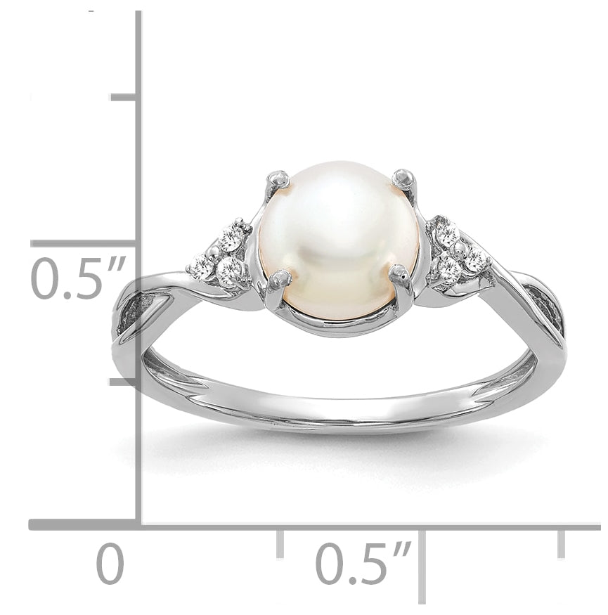 14K White Gold FWC Pearl and Diamond Ring