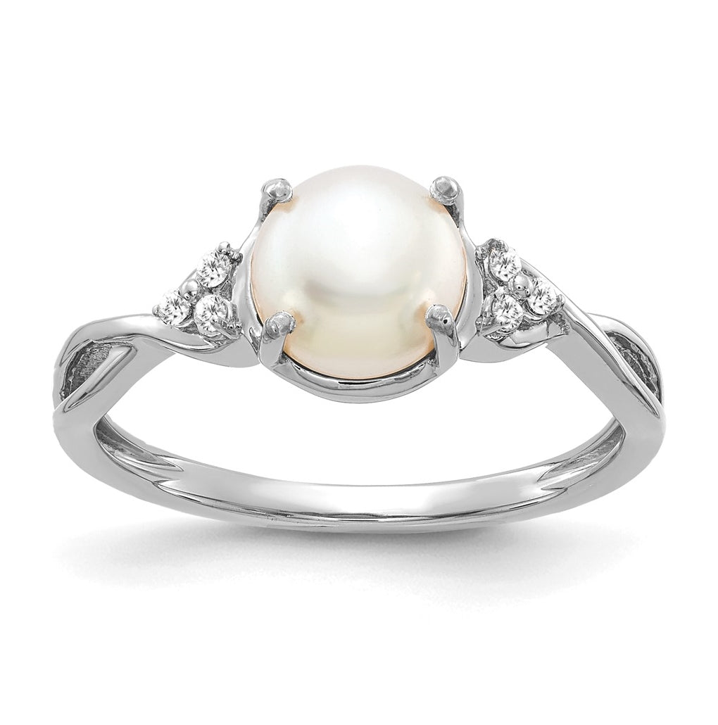 14K White Gold FWC Pearl and Diamond Ring